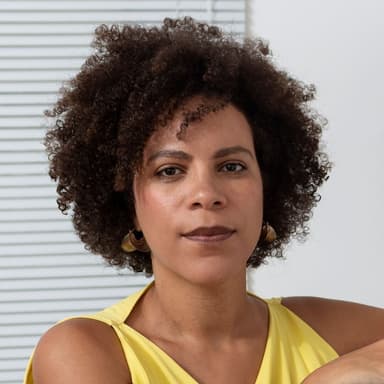 Ynaê Lopes dos Santos