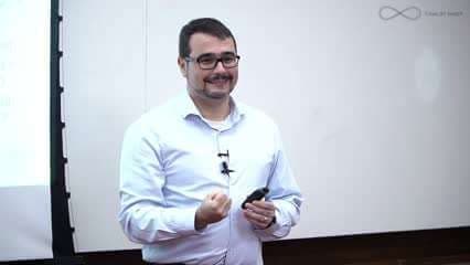 Vieses Inconscientes: Como o seu Cérebro Processa Informações (Parte 1): Vieses Inconscientes: Como o seu Cérebro Processa Informações - Eduardo Estellita