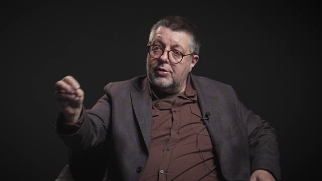 Albert Camus: o absurdo, a revolta e a solidariedade: Os Existencialismos - Mauricio Pagotto Marsola