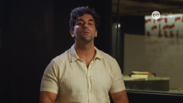  No grito: Apresentação à produção de sentido em som e vídeo no esporte : Futebol e Política - Helcio Herbert Neto